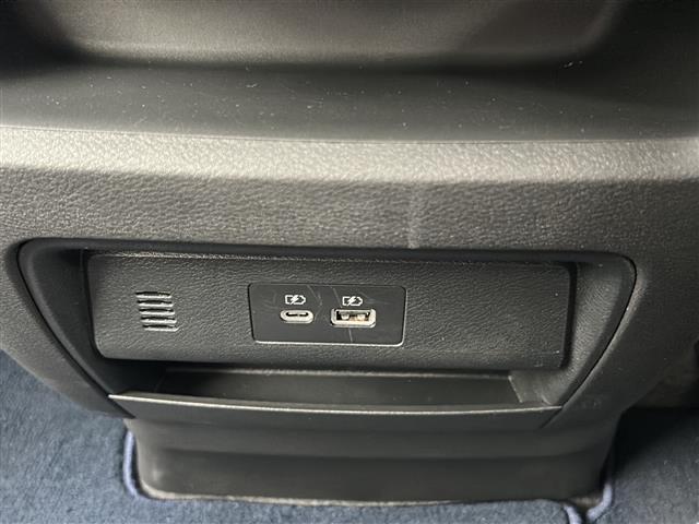 セレナ e-4ORCE オーテック 社外8インチメモリーナビゲーションCD DVD フルセグTV Bluetooth 全方位カメラ ETC プロパイロット レーンキープアシスト オートマチックハイビーム ブラインドスポットモニター(26枚目)