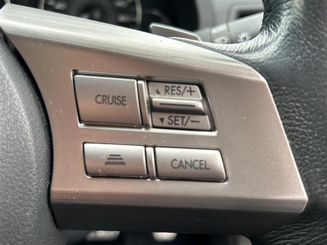 レガシィアウトバック ２．５ｉアイサイト　Ｓパッケージリミテッド　純正７インチメモリーナビゲーションＣＤ　ＤＶＤ　フルセグＴＶ　Ｂｌｕｅｔｏｏｔｈ　ＥＴＣ　サンルーフ　アイサイト　クルーズコントロール　パドルシフト　ＨＩＤヘッドライト　オートライト　フォグライト（16枚目）