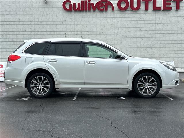 レガシィアウトバック ２．５ｉアイサイト　Ｓパッケージリミテッド　純正７インチメモリーナビゲーションＣＤ　ＤＶＤ　フルセグＴＶ　Ｂｌｕｅｔｏｏｔｈ　ＥＴＣ　サンルーフ　アイサイト　クルーズコントロール　パドルシフト　ＨＩＤヘッドライト　オートライト　フォグライト（29枚目）