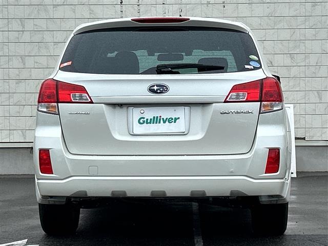 レガシィアウトバック ２．５ｉアイサイト　Ｓパッケージリミテッド　純正７インチメモリーナビゲーションＣＤ　ＤＶＤ　フルセグＴＶ　Ｂｌｕｅｔｏｏｔｈ　ＥＴＣ　サンルーフ　アイサイト　クルーズコントロール　パドルシフト　ＨＩＤヘッドライト　オートライト　フォグライト（30枚目）