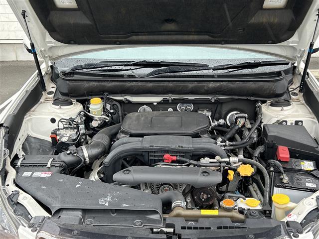 レガシィアウトバック ２．５ｉアイサイト　Ｓパッケージリミテッド　純正７インチメモリーナビゲーションＣＤ　ＤＶＤ　フルセグＴＶ　Ｂｌｕｅｔｏｏｔｈ　ＥＴＣ　サンルーフ　アイサイト　クルーズコントロール　パドルシフト　ＨＩＤヘッドライト　オートライト　フォグライト（40枚目）