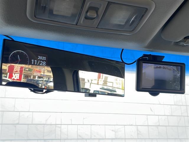 デリカＤ：５ Ｄ　パワーパッケージ　社外７インチメモリーナビゲーションＣＤ　ワンセグＴＶ　バックカメラ　ＥＴＣ　クルーズコントロール　両側パワースライドドア　パドルシフト　シートヒーター（Ｄ／Ｎ）　横滑り防止装置　ＨＩＤヘッドライト（16枚目）