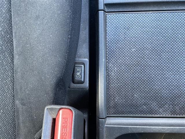 デリカＤ：５ Ｄ　パワーパッケージ　社外７インチメモリーナビゲーションＣＤ　ワンセグＴＶ　バックカメラ　ＥＴＣ　クルーズコントロール　両側パワースライドドア　パドルシフト　シートヒーター（Ｄ／Ｎ）　横滑り防止装置　ＨＩＤヘッドライト（18枚目）