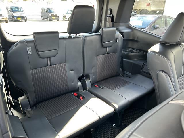 ノア ハイブリッドS-Z 純正10.5インチディスプレイオーディオCD DVD フルセグTV Bluetooth 全方位カメラ ビルトインETC2.0 プリクラッシュセーフティ レーンキープアシスト レーダークルーズ(25枚目)