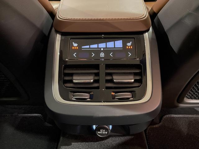 Ｖ９０ クロスカントリー　Ｄ４　ＡＷＤ　プロ　インテリセーフ　ヘッドアップディスプレイ　ｈａｒｍａｎ／ｋａｒｄｏｎサラウンド　ナッパレザーシート　シートヒーター　シートベンチレーション　ステアリングヒーター　パワーテールゲート　禁煙車（38枚目）