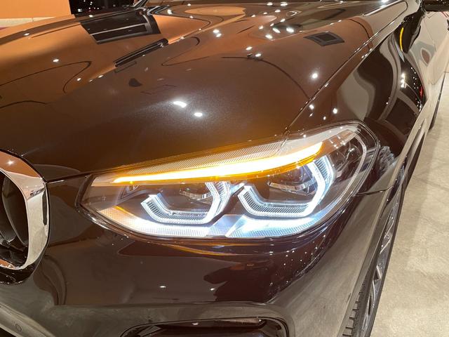 X3 xDrive 20d Mスポーツ セレクトPKG パノラマガラスSR harman/kardonサラウンド ハイラインPKG 本革シート シートヒーター アクティブベンチレーションシート アンビエントライト OP20インチAW 禁煙車(55枚目)
