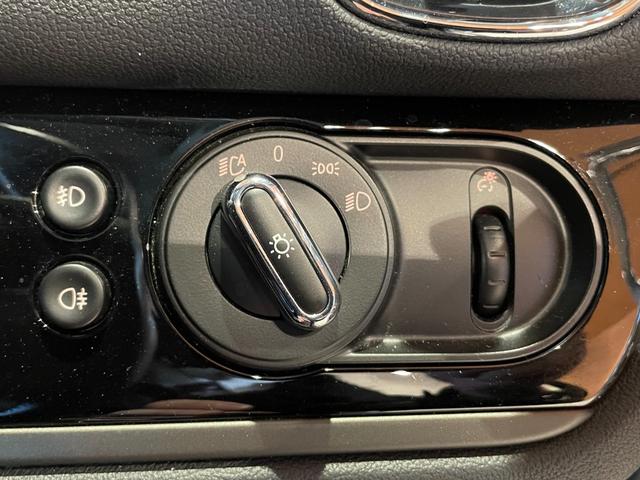 MINI クーパーS E クロスオーバー オール4 PEPPERパッケージ バックカメラ リアPDC MINIエキサイトメントPKG 純正HDDナビ USB/Bt ACC シートヒーター オートマチックテールゲート ETC 社外ドラレコ 禁煙車(20枚目)