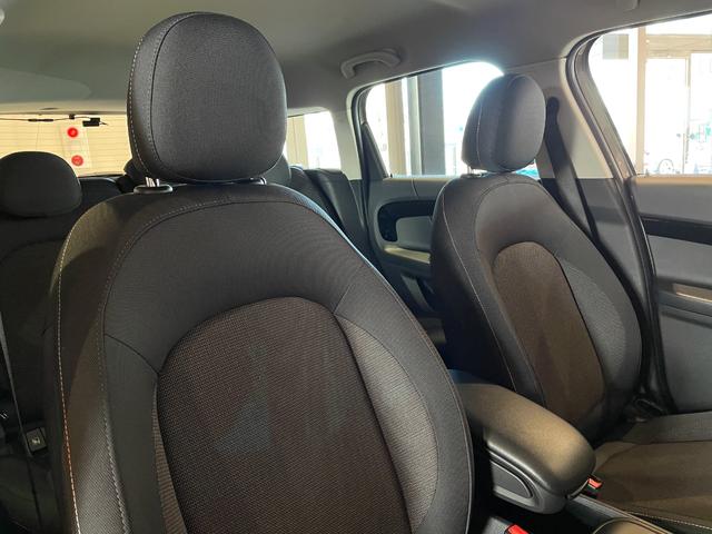 MINI クーパーS E クロスオーバー オール4 PEPPERパッケージ バックカメラ リアPDC MINIエキサイトメントPKG 純正HDDナビ USB/Bt ACC シートヒーター オートマチックテールゲート ETC 社外ドラレコ 禁煙車(21枚目)