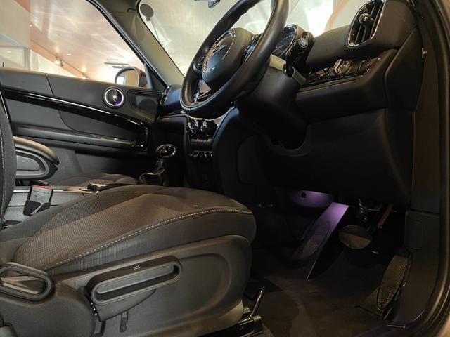 MINI クーパーS E クロスオーバー オール4 PEPPERパッケージ バックカメラ リアPDC MINIエキサイトメントPKG 純正HDDナビ USB/Bt ACC シートヒーター オートマチックテールゲート ETC 社外ドラレコ 禁煙車(22枚目)