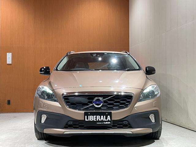 Ｖ４０ クロスカントリー　Ｔ５　ＡＷＤ　ＳＥ　本革シート　シートヒーター　バックカメラ　パーキングエイド　ＡＣＣ　ＬＫＡ　ＢＬＩＳ　純正ＨＤＤナビ　フルセグＴＶ　ＣＤ／ＤＶＤ／Ｂｌｕｅｔｏｏｔｈ／ＵＳＢ　パーキングアシスト　禁煙車（29枚目）