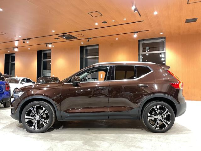 ＸＣ４０ Ｔ４　ＡＷＤ　インスクリプション　ワンオーナー　インテリセーフ　ＡＣＣ　３６０°カメラ　パイロットアシスト　パークアシストパイロット　本革シート　シートヒーター　ｈａｒｍａｎ／ｋａｒｄｏｎサウンド　ワイヤレス充電　禁煙車（38枚目）