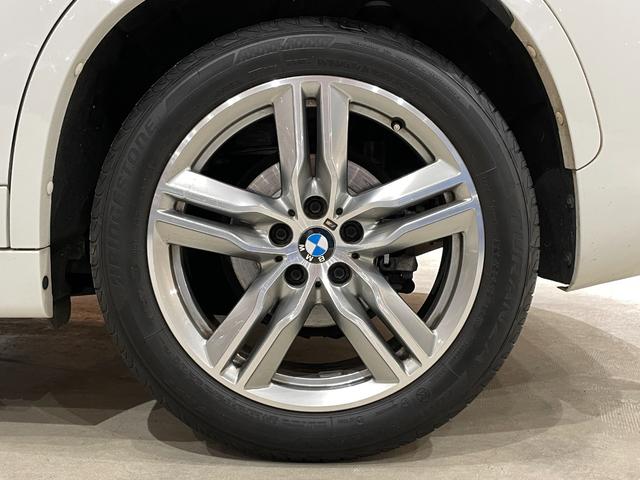 Ｘ１ ｘＤｒｉｖｅ　１８ｄ　Ｍスポーツ　アドバンスドアクティブセーフティＰＫＧ　ＡＣＣ　ヘッドアップディスプレイ　パーキングサポートＰＫＧ　純正ＨＤＤナビ　ＣＤ／ＤＶＤ／ＵＳＢ／Ｂｔ　バックカメラ　ＰＤＣ　純正ドライブレコーダー　禁煙車（24枚目）