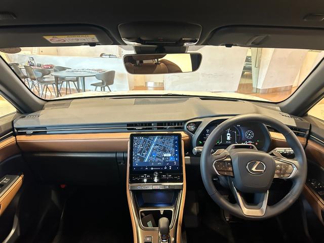 ＬＢＸ リラックス　ワンオーナー　ヘッドアップディプレイ　Ｌｅｘｕｓ　Ｔｅａｍｍａｔｅ　Ａｄｖａｎｃｅｄ　Ｄｒｉｖｅ　Ｌｅｘｕｓ　Ｔｅａｍｍａｔｅ　Ａｄｖａｎｃｅｄ　Ｐａｒｋ　前後純正ドラレコ　茶革シート　シートヒーター（4枚目）