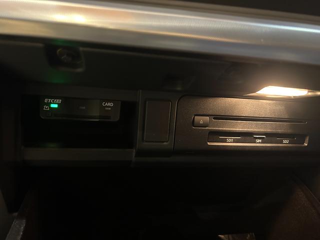 Ｑ５ ４０ＴＤＩクワトロ　スポーツ　ラグジュアリーＰＫＧ　アシスタンスＰＫＧ　マトリクスＬＥＤヘッドライトＰＫＧ　パーシャルレザー　シートヒーター　バーチャルコックピット　純正メモリナビ　フルセグＴＶ　３６０°カメラ　禁煙車（29枚目）