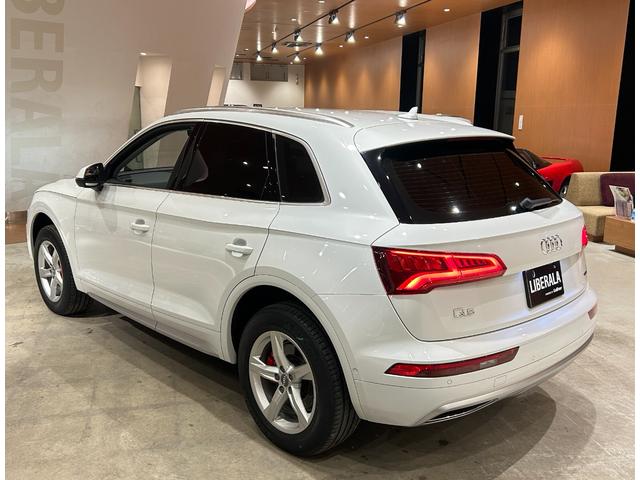 Ｑ５ ４０ＴＤＩクワトロ　スポーツ　ラグジュアリーＰＫＧ　アシスタンスＰＫＧ　マトリクスＬＥＤヘッドライトＰＫＧ　パーシャルレザー　シートヒーター　バーチャルコックピット　純正メモリナビ　フルセグＴＶ　３６０°カメラ　禁煙車（45枚目）