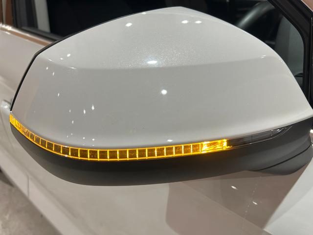 Ｑ５ ４０ＴＤＩクワトロ　スポーツ　ラグジュアリーＰＫＧ　アシスタンスＰＫＧ　マトリクスＬＥＤヘッドライトＰＫＧ　パーシャルレザー　シートヒーター　バーチャルコックピット　純正メモリナビ　フルセグＴＶ　３６０°カメラ　禁煙車（48枚目）