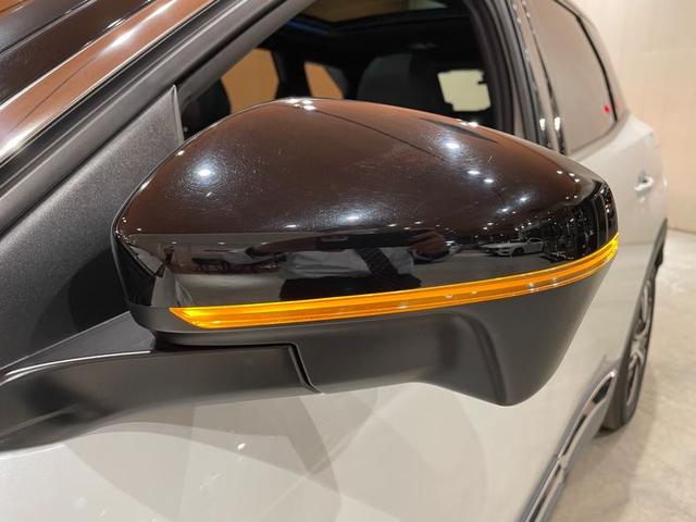 ３００８ ＧＴハイブリッド４　パノラミックサンルーフ　レザーＰＫＧ　本革シート　シートヒーター　純正メモリナビ　３６０°カメラ　パーキングアシスト　ＡＣＣ　レーンキープアシスト　ブラインドスポットアシスト　パワーテールゲート（50枚目）