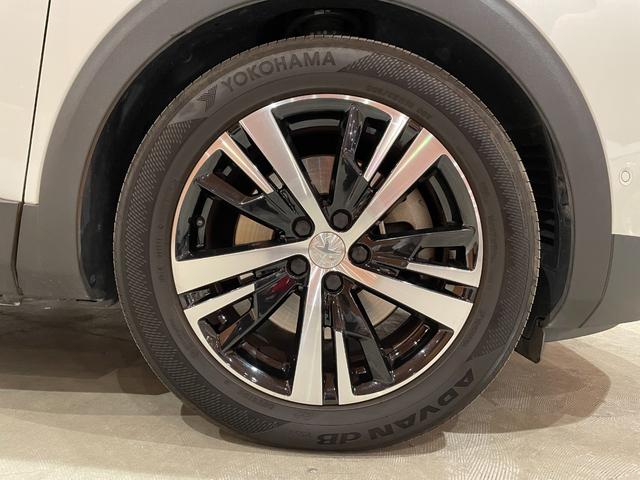 ３００８ ＧＴハイブリッド４　パノラミックサンルーフ　レザーＰＫＧ　本革シート　シートヒーター　純正メモリナビ　３６０°カメラ　パーキングアシスト　ＡＣＣ　レーンキープアシスト　ブラインドスポットアシスト　パワーテールゲート（56枚目）
