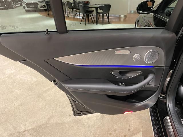 Ｅクラス Ｅ２００　４マチック　アバンギャルド　パノラミックスライディングルーフ　エクスクルーシブＰＫＧ　レーダーセーフティＰＫＧ　純正ＨＤＤナビ　フルセグＴＶ　ＳＤ／ＵＳＢ／Ｂｔ　黒革シート　シートヒーター　３６０°カメラ　ＥＴＣ　禁煙車（33枚目）