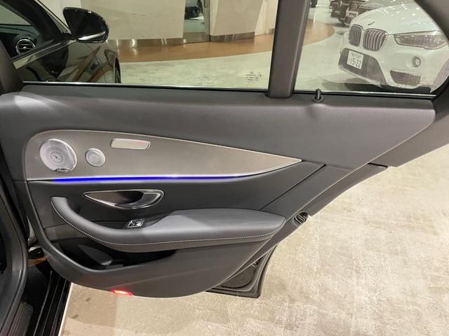 Ｅクラス Ｅ２００　４マチック　アバンギャルド　パノラミックスライディングルーフ　エクスクルーシブＰＫＧ　レーダーセーフティＰＫＧ　純正ＨＤＤナビ　フルセグＴＶ　ＳＤ／ＵＳＢ／Ｂｔ　黒革シート　シートヒーター　３６０°カメラ　ＥＴＣ　禁煙車（37枚目）