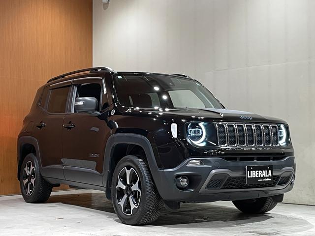 ジープ・レネゲード4xe トレイルホーク 4xe Uconnectナビ フルセグTV USB/Bt バックカメラ パークセンス LEDヘッドライト クルーズコントロール レーンセンス ブラインドスポットモニター 前面衝突警報 禁煙車(34枚目)