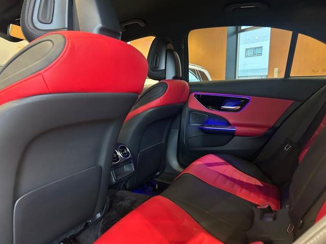 Cクラス C200 4Mアバンギャルド AMGラインパッケージ レザーエクスクルーシブPKG 赤黒コンビレザーシート シートヒーター ベーシックPKG レーダーセーフティPKG 360°カメラ DIGITALライト アダプティブハイビームアシスト 禁煙車(30枚目)