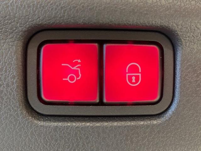 Cクラス C200 4Mアバンギャルド AMGラインパッケージ レザーエクスクルーシブPKG 赤黒コンビレザーシート シートヒーター ベーシックPKG レーダーセーフティPKG 360°カメラ DIGITALライト アダプティブハイビームアシスト 禁煙車(34枚目)