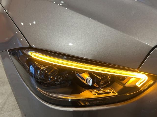 Cクラス C200 4Mアバンギャルド AMGラインパッケージ レザーエクスクルーシブPKG 赤黒コンビレザーシート シートヒーター ベーシックPKG レーダーセーフティPKG 360°カメラ DIGITALライト アダプティブハイビームアシスト 禁煙車(46枚目)