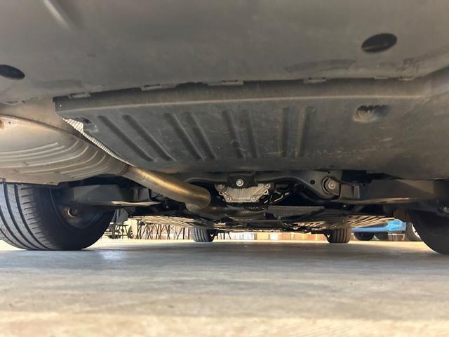 Cクラス C200 4Mアバンギャルド AMGラインパッケージ レザーエクスクルーシブPKG 赤黒コンビレザーシート シートヒーター ベーシックPKG レーダーセーフティPKG 360°カメラ DIGITALライト アダプティブハイビームアシスト 禁煙車(50枚目)