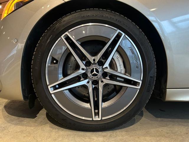 Cクラス C200 4Mアバンギャルド AMGラインパッケージ レザーエクスクルーシブPKG 赤黒コンビレザーシート シートヒーター ベーシックPKG レーダーセーフティPKG 360°カメラ DIGITALライト アダプティブハイビームアシスト 禁煙車(53枚目)