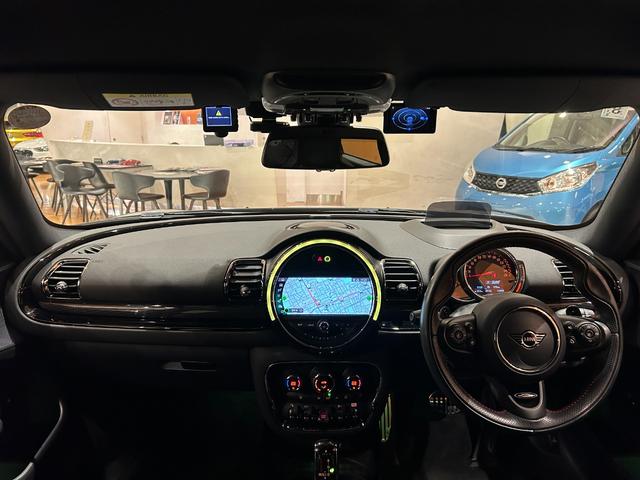 MINI JCWクラブマンGPインスパイアードエディション 世界299台限定車(シリアルナンバー126) 専用シルバールーフ&チリレッドミラーキャップ 専用サイドストライプ 専用リアストライプ ピアノブラックエクステリア ACC ヘッドアップディスプレイ(4枚目)