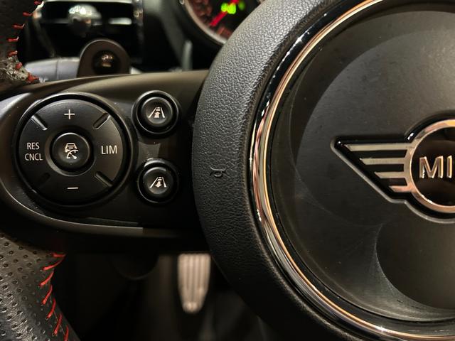 MINI JCWクラブマンGPインスパイアードエディション 世界299台限定車(シリアルナンバー126) 専用シルバールーフ&チリレッドミラーキャップ 専用サイドストライプ 専用リアストライプ ピアノブラックエクステリア ACC ヘッドアップディスプレイ(8枚目)