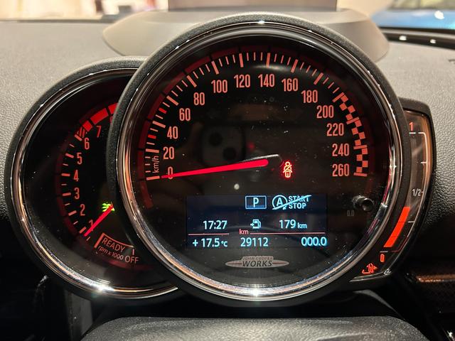 MINI JCWクラブマンGPインスパイアードエディション 世界299台限定車(シリアルナンバー126) 専用シルバールーフ&チリレッドミラーキャップ 専用サイドストライプ 専用リアストライプ ピアノブラックエクステリア ACC ヘッドアップディスプレイ(10枚目)