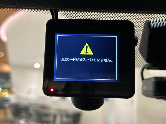 MINI JCWクラブマンGPインスパイアードエディション 世界299台限定車(シリアルナンバー126) 専用シルバールーフ&チリレッドミラーキャップ 専用サイドストライプ 専用リアストライプ ピアノブラックエクステリア ACC ヘッドアップディスプレイ(12枚目)