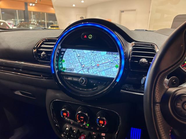 MINI JCWクラブマンGPインスパイアードエディション 世界299台限定車(シリアルナンバー126) 専用シルバールーフ&チリレッドミラーキャップ 専用サイドストライプ 専用リアストライプ ピアノブラックエクステリア ACC ヘッドアップディスプレイ(14枚目)