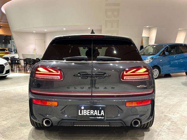 MINI JCWクラブマンGPインスパイアードエディション 世界299台限定車(シリアルナンバー126) 専用シルバールーフ&チリレッドミラーキャップ 専用サイドストライプ 専用リアストライプ ピアノブラックエクステリア ACC ヘッドアップディスプレイ(43枚目)