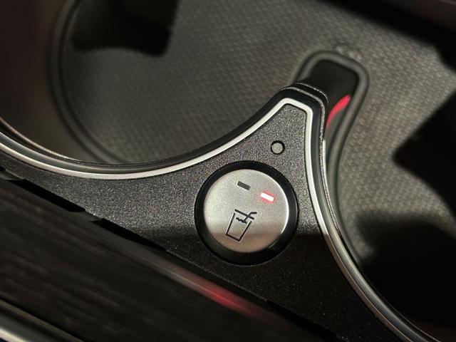 GLE GLE400d 4マチックスポーツ パノラミックスライディングルーフ パナメリカーナグリル Burmesterサラウンド ヘッドアップディスプレイ レーダーセーフティPKG ナッパレザーシート シートヒーター シートベンチレーション(26枚目)