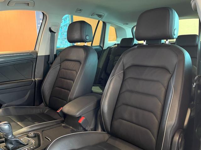 ティグアン TDI 4モーション ハイライン レザーシートPKG 本革シート 運転席メモリー付きパワーシート 運転席パワーランバーサポート シートヒーター オールインセーフティ ヘッドアップディスプレイ 純正メモリナビ 360°カメラ 禁煙車(29枚目)