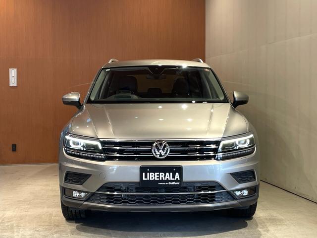 ティグアン TDI 4モーション ハイライン レザーシートPKG 本革シート 運転席メモリー付きパワーシート 運転席パワーランバーサポート シートヒーター オールインセーフティ ヘッドアップディスプレイ 純正メモリナビ 360°カメラ 禁煙車(44枚目)