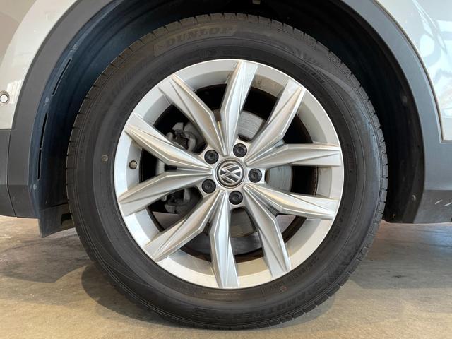 ティグアン TDI 4モーション ハイライン レザーシートPKG 本革シート 運転席メモリー付きパワーシート 運転席パワーランバーサポート シートヒーター オールインセーフティ ヘッドアップディスプレイ 純正メモリナビ 360°カメラ 禁煙車(61枚目)