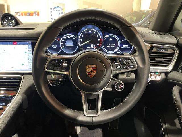 パナメーラ 4 E-ハイブリッド 10イヤーズエディション パノラマルーフシステム BOSEサラウンドサウンド ソフトクローズドア PDLSPlus PASM 純正メモリナビ サラウンドビューカメラ 本革シート シートヒーター パワーテールゲート 禁煙車(6枚目)