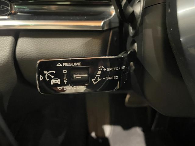 パナメーラ 4 E-ハイブリッド 10イヤーズエディション パノラマルーフシステム BOSEサラウンドサウンド ソフトクローズドア PDLSPlus PASM 純正メモリナビ サラウンドビューカメラ 本革シート シートヒーター パワーテールゲート 禁煙車(12枚目)