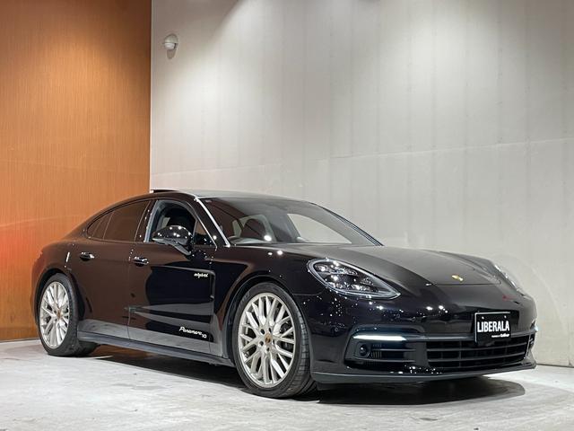 パナメーラ 4 E-ハイブリッド 10イヤーズエディション パノラマルーフシステム BOSEサラウンドサウンド ソフトクローズドア PDLSPlus PASM 純正メモリナビ サラウンドビューカメラ 本革シート シートヒーター パワーテールゲート 禁煙車(43枚目)