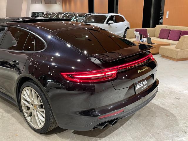 パナメーラ 4 E-ハイブリッド 10イヤーズエディション パノラマルーフシステム BOSEサラウンドサウンド ソフトクローズドア PDLSPlus PASM 純正メモリナビ サラウンドビューカメラ 本革シート シートヒーター パワーテールゲート 禁煙車(49枚目)