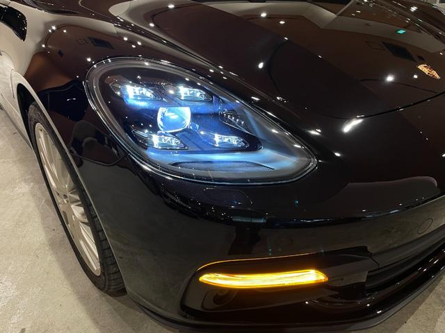 パナメーラ 4 E-ハイブリッド 10イヤーズエディション パノラマルーフシステム BOSEサラウンドサウンド ソフトクローズドア PDLSPlus PASM 純正メモリナビ サラウンドビューカメラ 本革シート シートヒーター パワーテールゲート 禁煙車(53枚目)