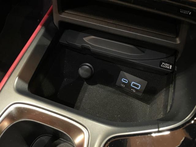 NX NX350 Fスポーツ ワンオーナー パノラマルーフ マークレビンソンプレミアムサウンド 三眼フルLEDヘッドランプ TRDフロントスポイラー RS-Rダウンサス オレンジブレーキキャリパー 純正ドラレコ 置くだけ充電(21枚目)