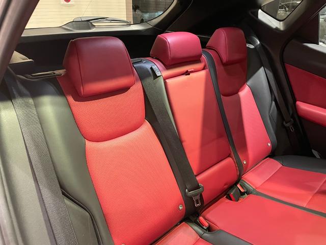 NX NX350 Fスポーツ ワンオーナー パノラマルーフ マークレビンソンプレミアムサウンド 三眼フルLEDヘッドランプ TRDフロントスポイラー RS-Rダウンサス オレンジブレーキキャリパー 純正ドラレコ 置くだけ充電(34枚目)