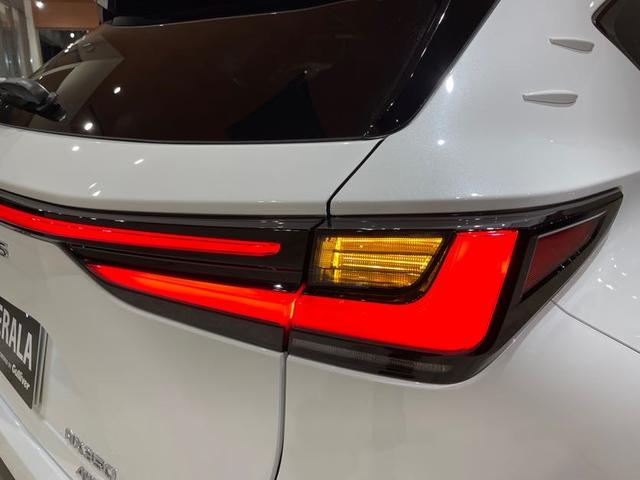 NX NX350 Fスポーツ ワンオーナー パノラマルーフ マークレビンソンプレミアムサウンド 三眼フルLEDヘッドランプ TRDフロントスポイラー RS-Rダウンサス オレンジブレーキキャリパー 純正ドラレコ 置くだけ充電(50枚目)