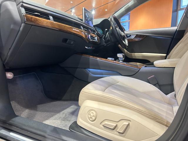 キッズルームもＬＩＢＥＲＡＬＡの魅力です。お子様とご一緒にゆっくりと車選びはいかがでしょうか？