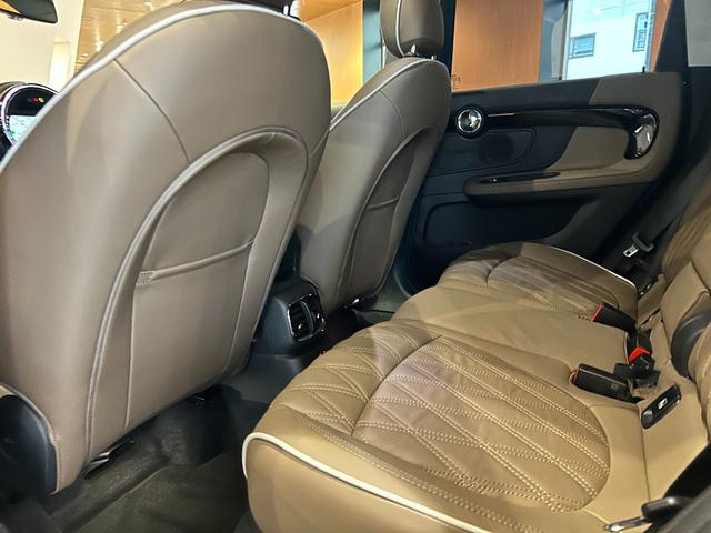 MINI クーパーD クロスオーバー オール4 レザーシートPKG PEPPERパッケージ ホワイトボンネットストライプ レザーチェスターブリティッシュオーク 電動フロントシート シートヒーター 純正HDDナビ バックカメラ パーキングアシスト(28枚目)